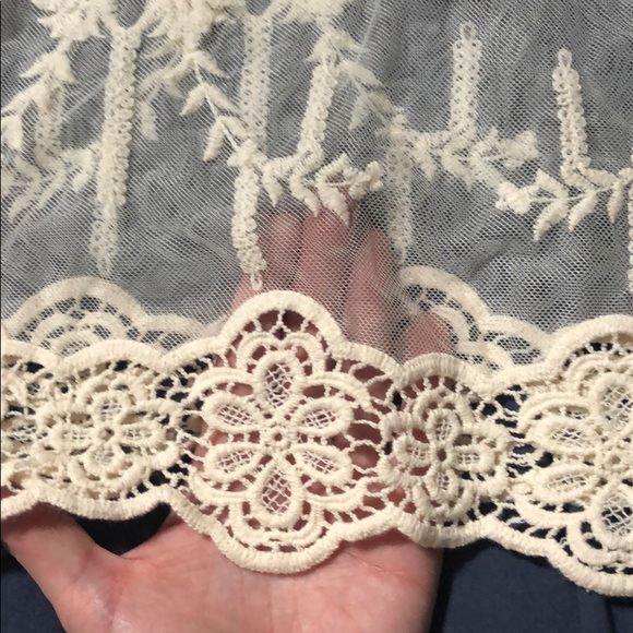 "PHASE ONE" Mesh crochet tank top - Picture 4 of 7